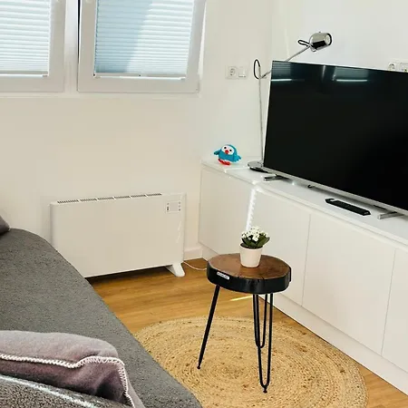 Campsite Tiny House Boddenblick *